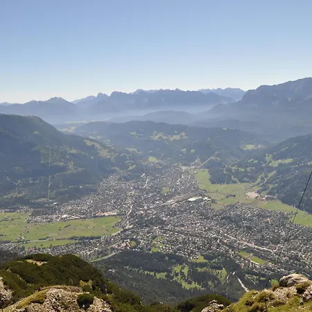 アム バダーシー ホテル グライナウ