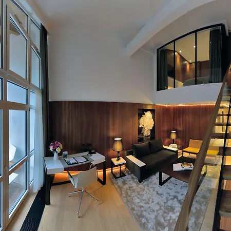 アム バダーシー ホテル 4*