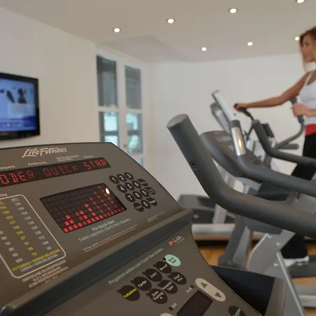 アム バダーシー ホテル