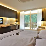 Am Badersee 4*