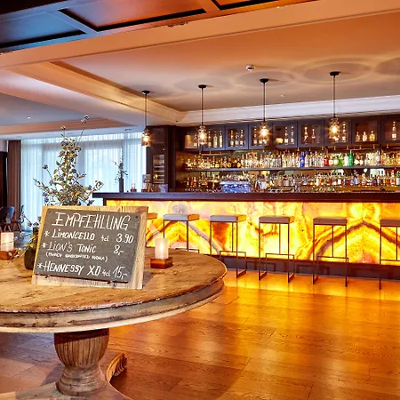 Hotel Am Badersee 4*