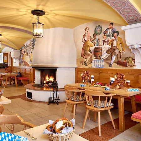 Am Badersee מלון 4*